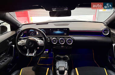 Седан Mercedes-Benz CLA-Class 2021 в 