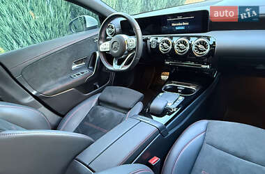 Седан Mercedes-Benz CLA-Class 2022 в 