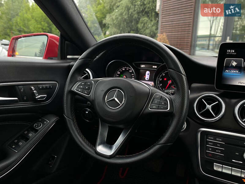Седан Mercedes-Benz CLA-Class 2016 в Львове