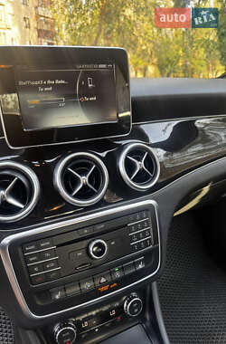 Седан Mercedes-Benz CLA-Class 2015 в 
