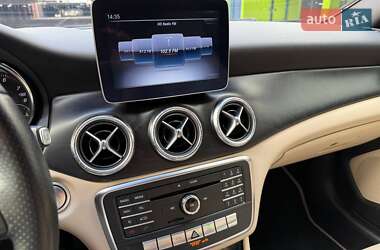 Седан Mercedes-Benz CLA-Class 2018 в 
