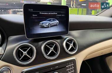 Седан Mercedes-Benz CLA-Class 2018 в 