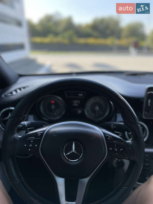 Седан Mercedes-Benz CLA-Class 2014 в Львове фото 9 Седан Mercedes-Benz CLA-Class 2014 в Львове