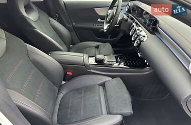 Седан Mercedes-Benz CLA-Class 2021 в 