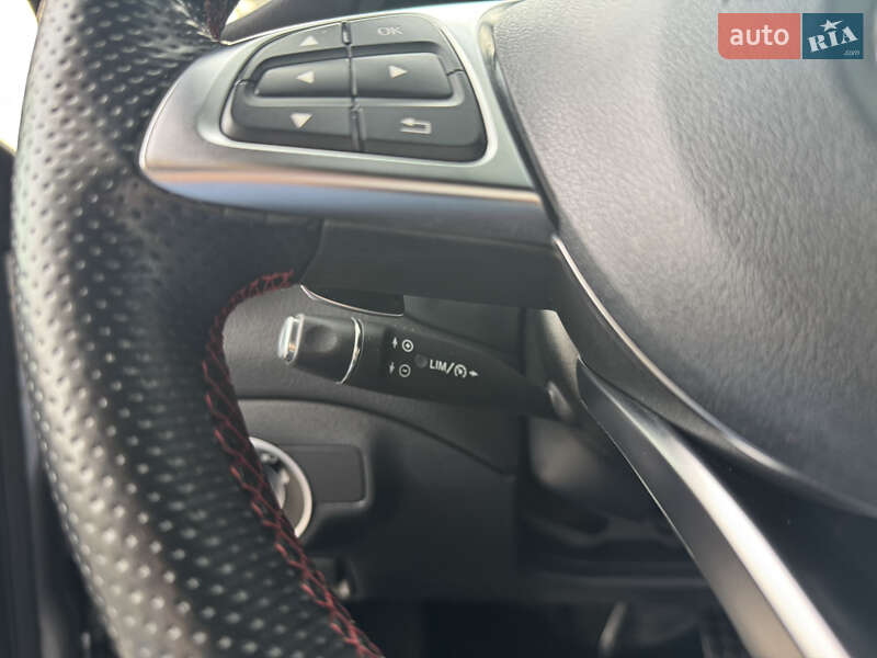 Седан Mercedes-Benz CLA-Class 2015 в Харькове