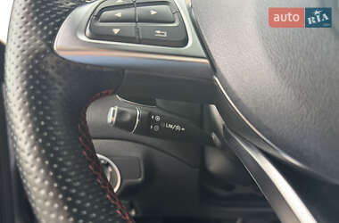 Седан Mercedes-Benz CLA-Class 2015 в 