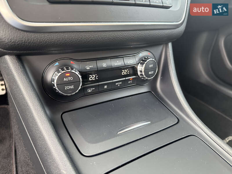 Седан Mercedes-Benz CLA-Class 2015 в Харькове
