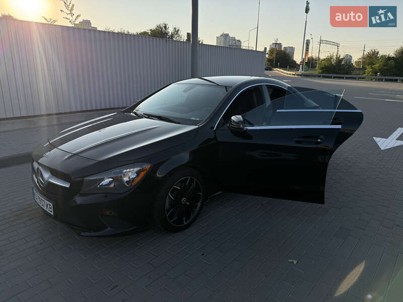 Седан Mercedes-Benz CLA-Class 2015 в Киеве