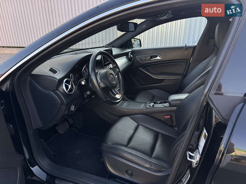 Седан Mercedes-Benz CLA-Class 2015 в Киеве