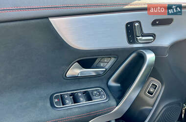 Седан Mercedes-Benz CLA-Class 2022 в 