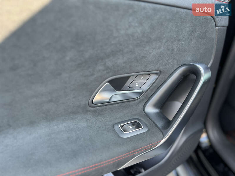 Седан Mercedes-Benz CLA-Class 2022 в Києві
