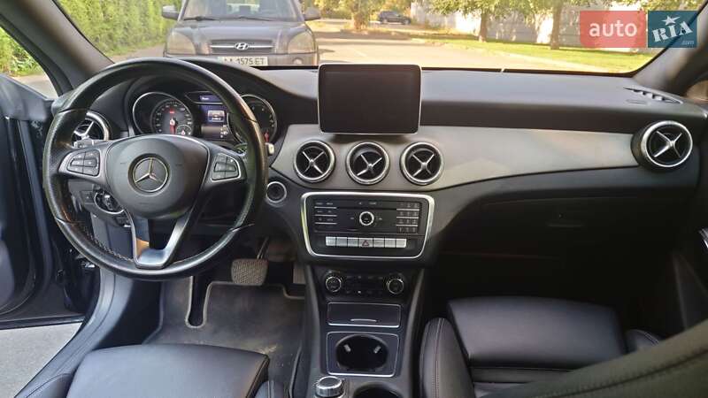 Седан Mercedes-Benz CLA-Class 2017 в Киеве фото 24 Седан Mercedes-Benz CLA-Class 2017 в Киеве