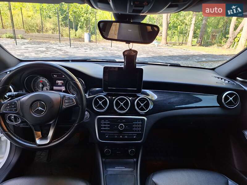 Седан Mercedes-Benz CLA-Class 2015 в Черновцах фото 17 Седан Mercedes-Benz CLA-Class 2015 в Черновцах