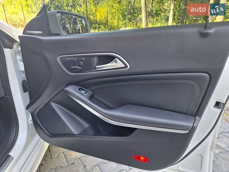 Седан Mercedes-Benz CLA-Class 2015 в Черновцах фото 30 Седан Mercedes-Benz CLA-Class 2015 в Черновцах