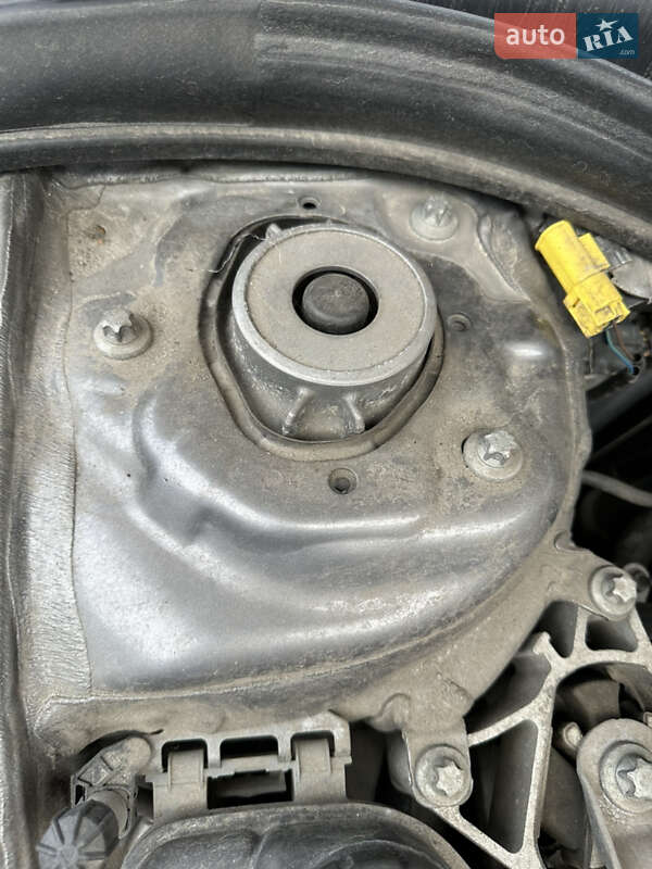 Седан Mercedes-Benz CLA-Class 2014 в Киеве фото 58 Седан Mercedes-Benz CLA-Class 2014 в Киеве