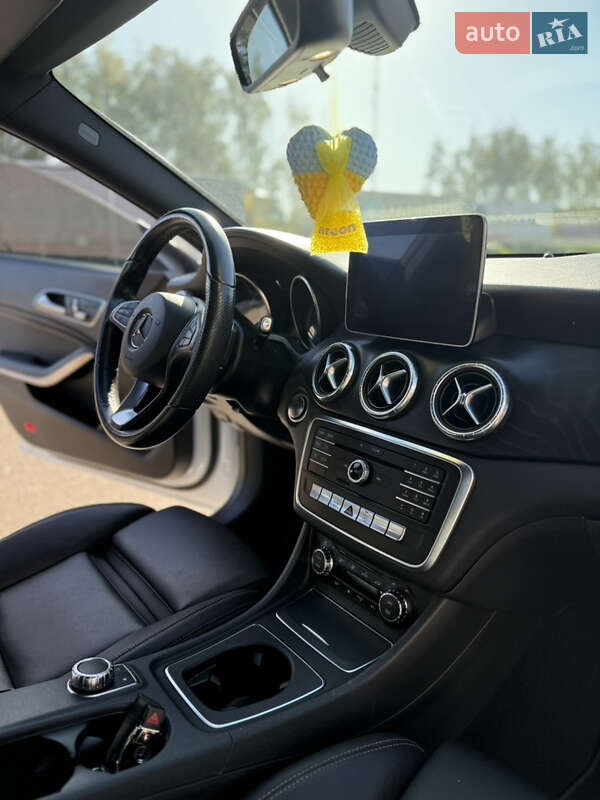 Седан Mercedes-Benz CLA-Class 2018 в Луцке фото 14 Седан Mercedes-Benz CLA-Class 2018 в Луцке