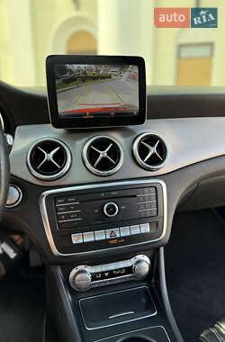 Седан Mercedes-Benz CLA-Class 2017 в 