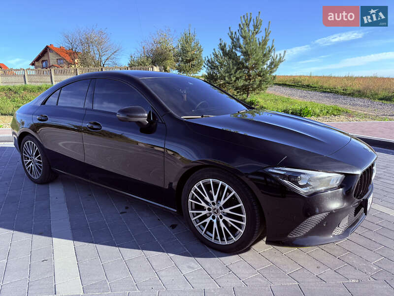 Седан Mercedes-Benz CLA-Class 2019 в Львові