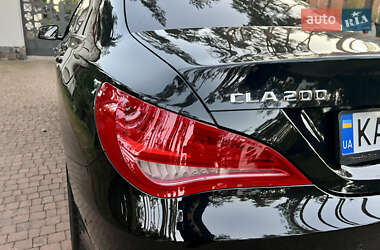 Седан Mercedes-Benz CLA-Class 2013 в 