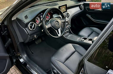 Седан Mercedes-Benz CLA-Class 2013 в 