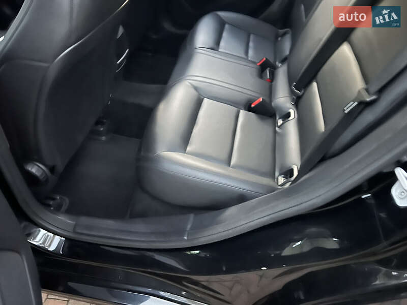 Седан Mercedes-Benz CLA-Class 2013 в Киеве