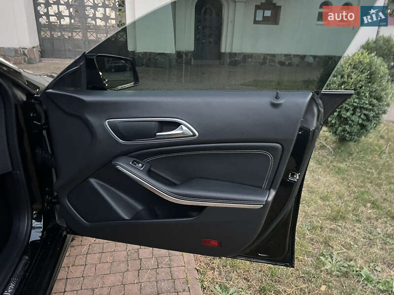 Седан Mercedes-Benz CLA-Class 2013 в Киеве