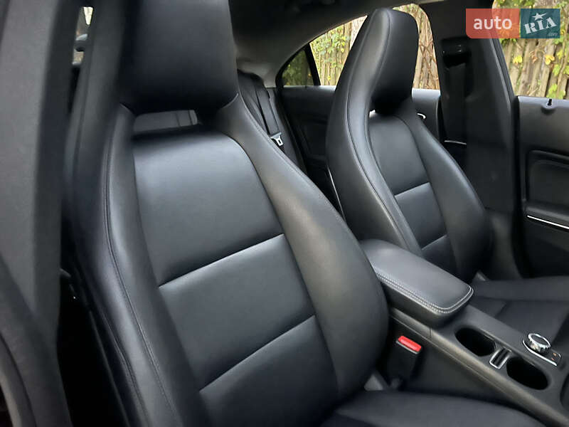 Седан Mercedes-Benz CLA-Class 2013 в Киеве