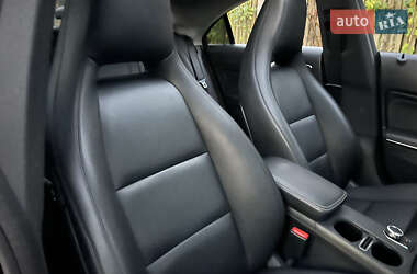 Седан Mercedes-Benz CLA-Class 2013 в 