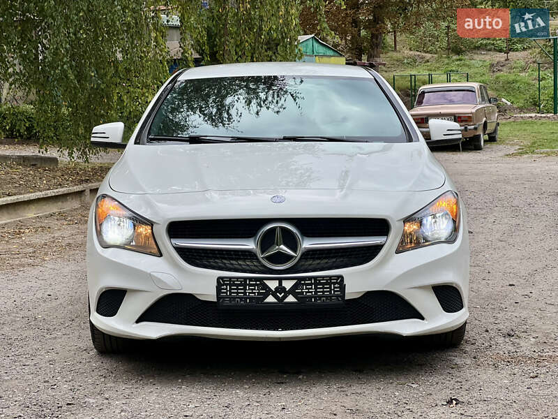 Седан Mercedes-Benz CLA-Class 2015 в Валках