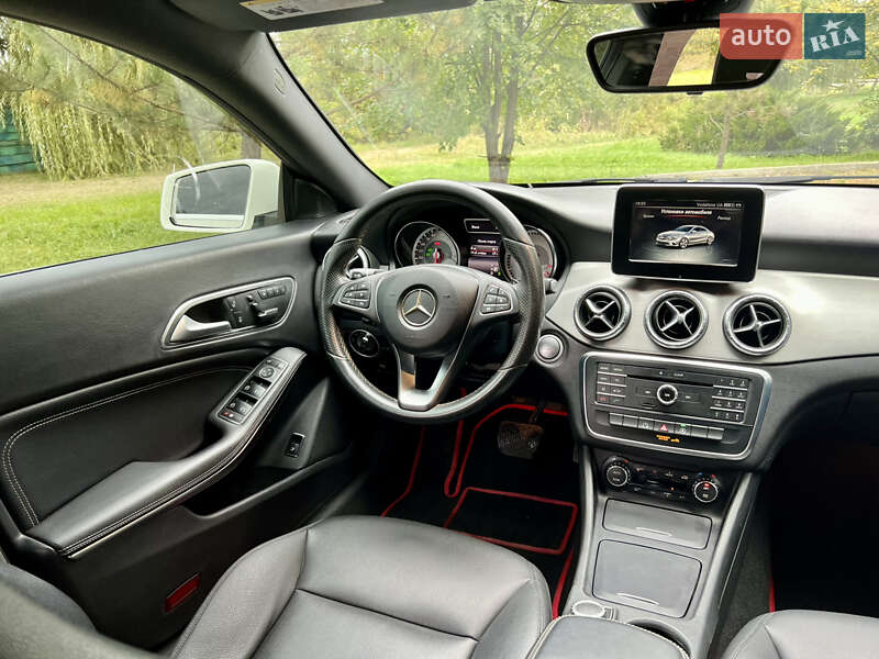 Седан Mercedes-Benz CLA-Class 2015 в Валках