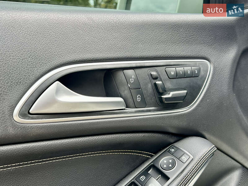 Седан Mercedes-Benz CLA-Class 2015 в Валках