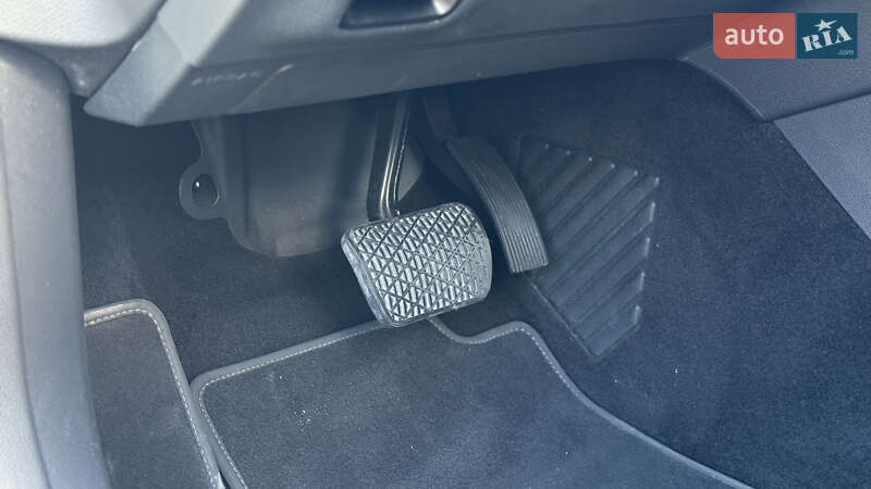 Седан Mercedes-Benz CLA-Class 2015 в Києві