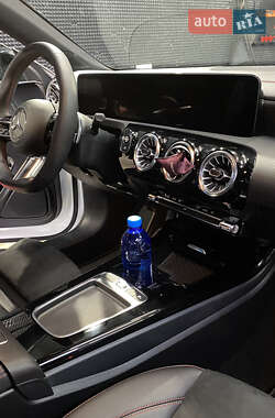 Седан Mercedes-Benz CLA-Class 2023 в 