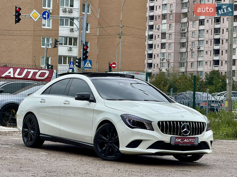 Седан Mercedes-Benz CLA-Class 2016 в Киеве