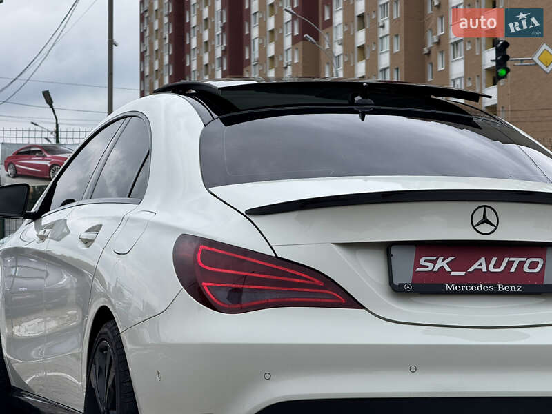 Седан Mercedes-Benz CLA-Class 2016 в Киеве