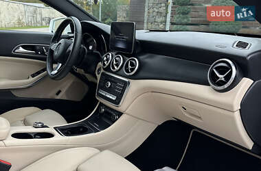 Седан Mercedes-Benz CLA-Class 2019 в 