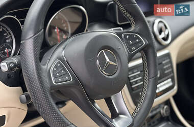 Седан Mercedes-Benz CLA-Class 2019 в 