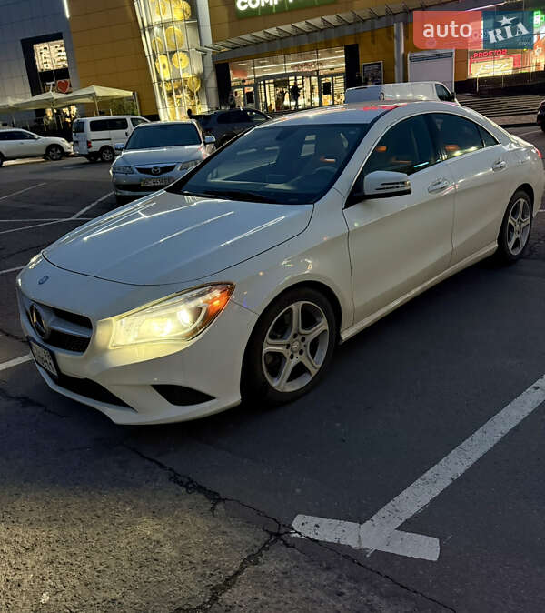 Седан Mercedes-Benz CLA-Class 2014 в Львові