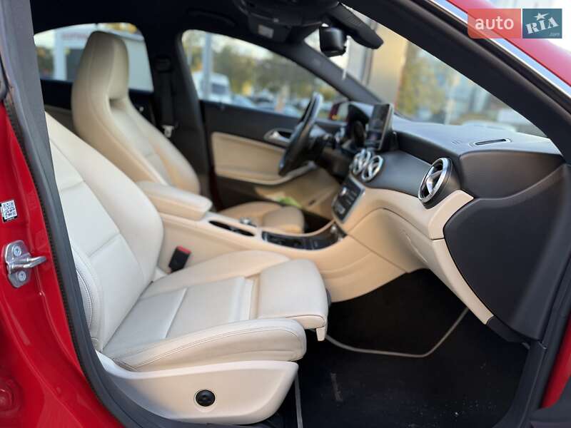 Седан Mercedes-Benz CLA-Class 2018 в Києві