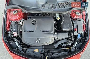Седан Mercedes-Benz CLA-Class 2018 в 