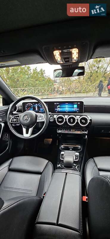 Седан Mercedes-Benz CLA-Class 2019 в Києві