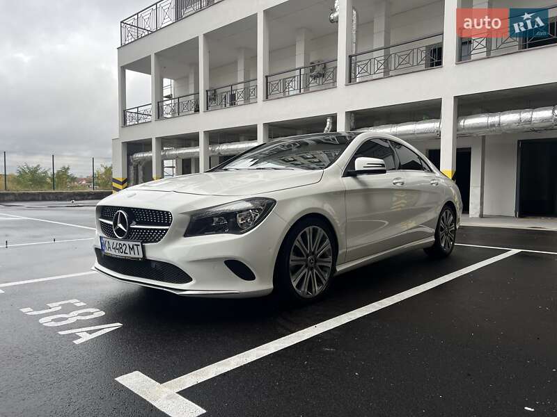 Седан Mercedes-Benz CLA-Class 2018 в Києві
