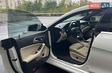 Седан Mercedes-Benz CLA-Class 2018 в Киеве