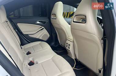 Седан Mercedes-Benz CLA-Class 2018 в Киеве