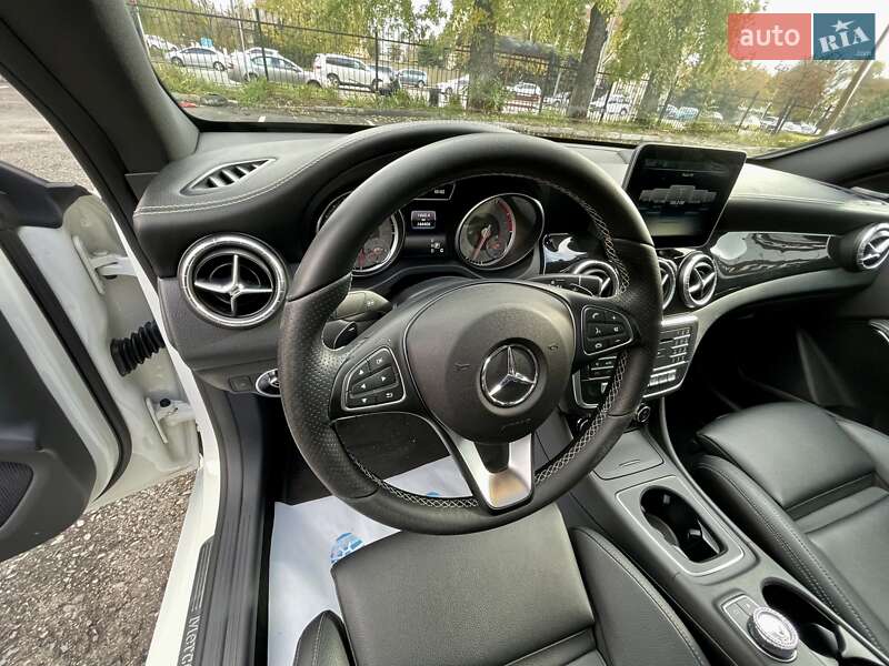 Седан Mercedes-Benz CLA-Class 2016 в Киеве фото 17 Седан Mercedes-Benz CLA-Class 2016 в Киеве