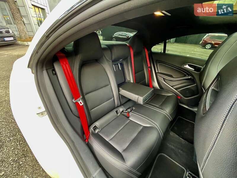 Седан Mercedes-Benz CLA-Class 2016 в Киеве фото 25 Седан Mercedes-Benz CLA-Class 2016 в Киеве