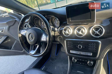 Седан Mercedes-Benz CLA-Class 2015 в  фото 11 Седан Mercedes-Benz CLA-Class 2015 в
