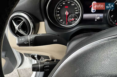 Седан Mercedes-Benz CLA-Class 2018 в  фото 30 Седан Mercedes-Benz CLA-Class 2018 в