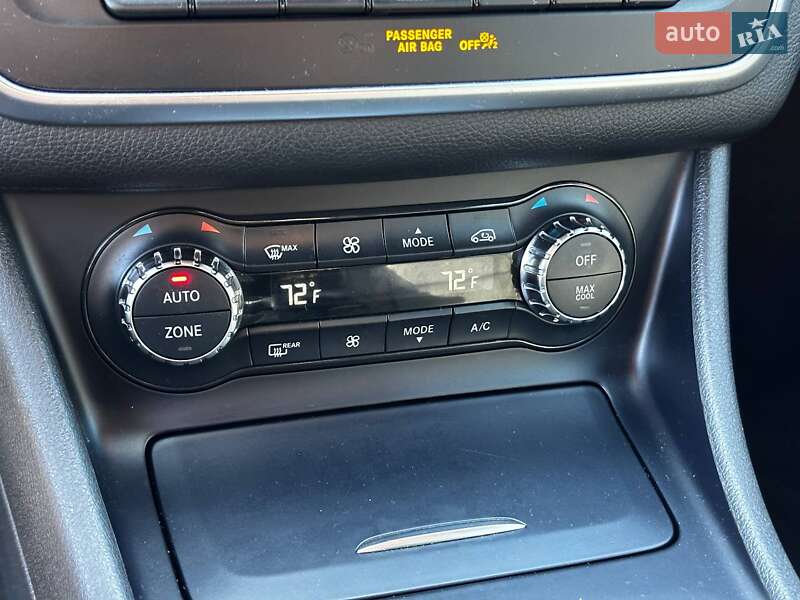 Седан Mercedes-Benz CLA-Class 2016 в Львові фото 26 Седан Mercedes-Benz CLA-Class 2016 в Львові