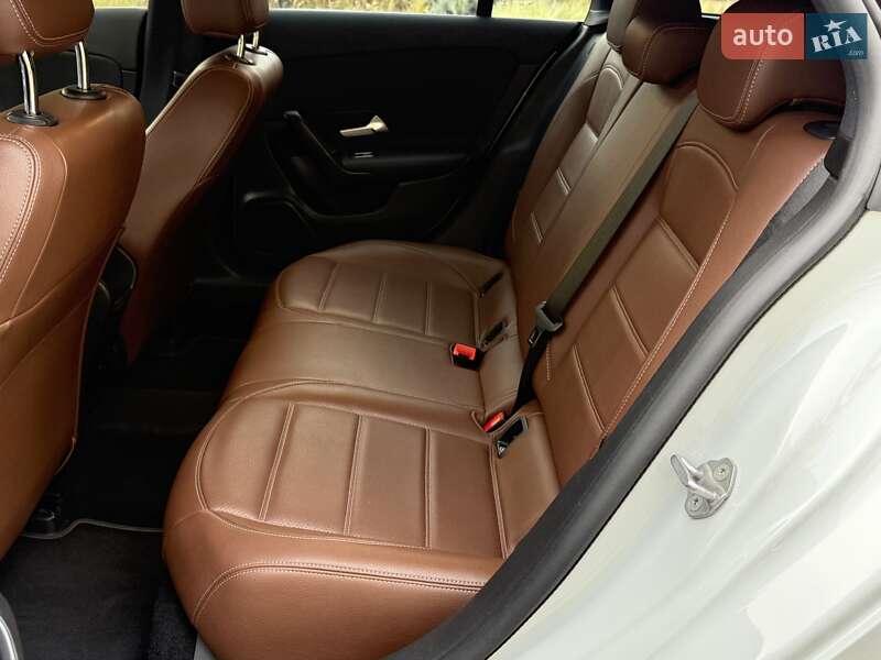 Универсал Mercedes-Benz CLA-Class 2021 в Киеве фото 70 Универсал Mercedes-Benz CLA-Class 2021 в Киеве